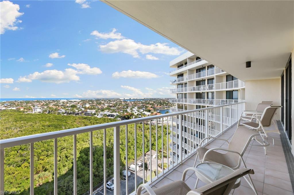 440 Seaview CT # 1610