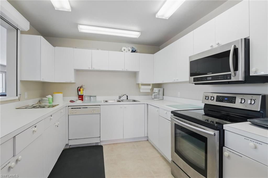 1020 S Collier BLVD # 402