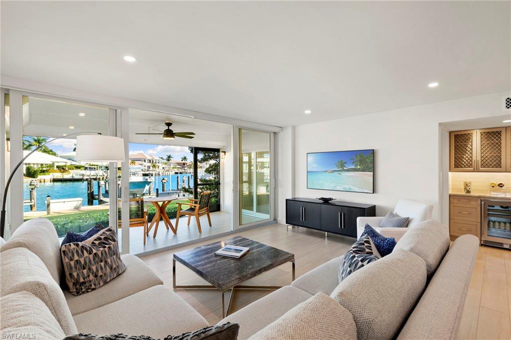 880 Huron CT # 107 Unit: 2-107