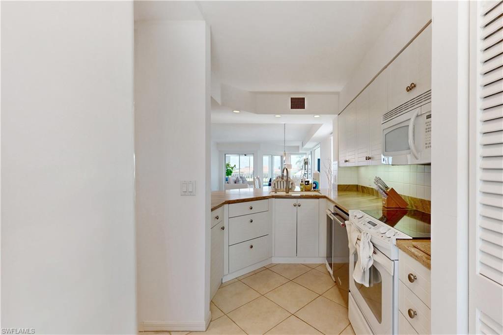 991 N Barfield DR # 201