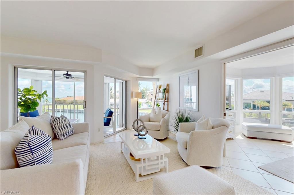 991 N Barfield DR # 201