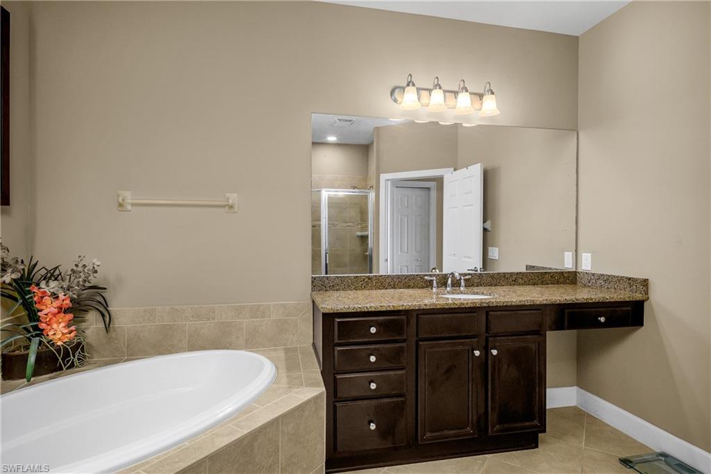 9064 Siesta Bay DR # 102 Unit: 5-102