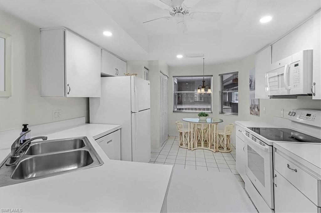 660 Wiggins Bay DR # B21