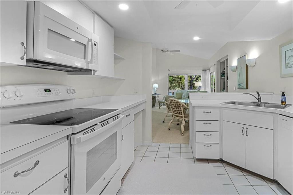 660 Wiggins Bay DR # B21