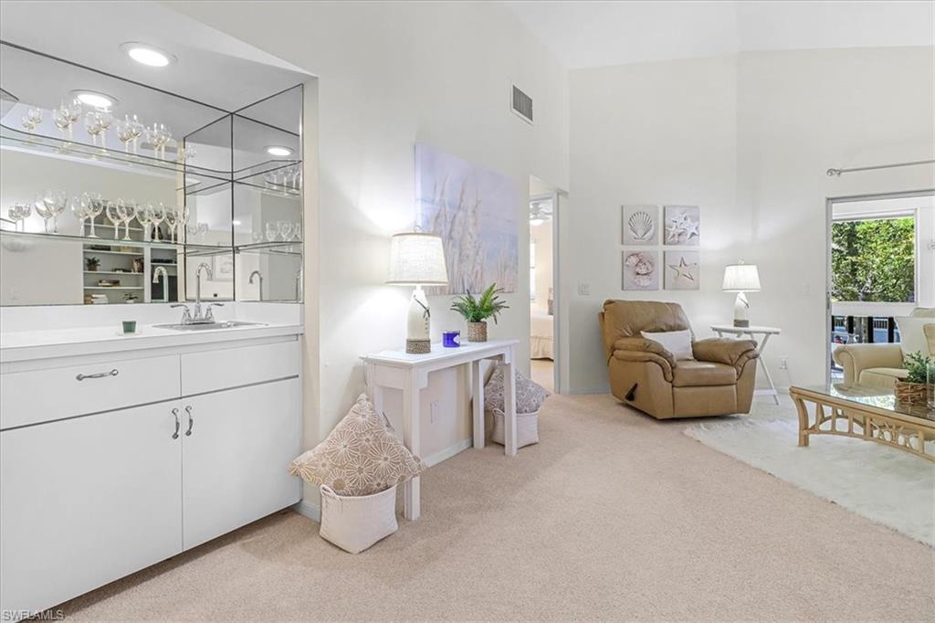 660 Wiggins Bay DR # B21