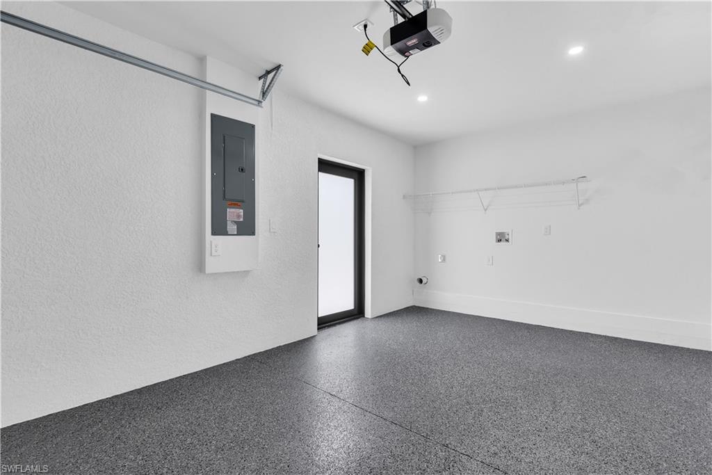 5214/5216 24TH ST SW