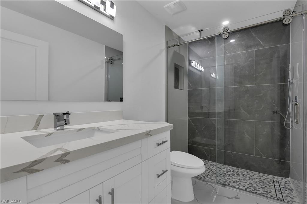 5214/5216 24TH ST SW