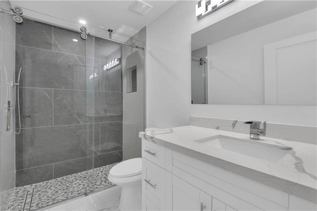 5214/5216 24TH ST SW