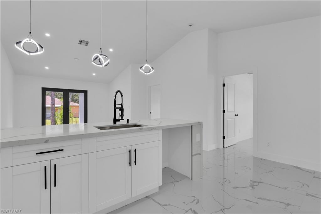 5214/5216 24TH ST SW