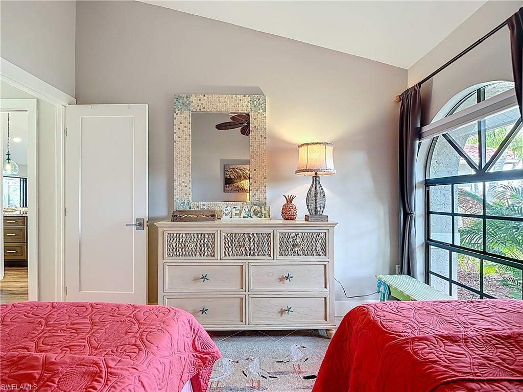 18013 Royal Tree PKWY