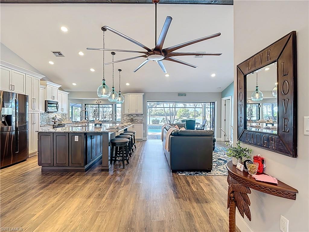 18013 Royal Tree PKWY