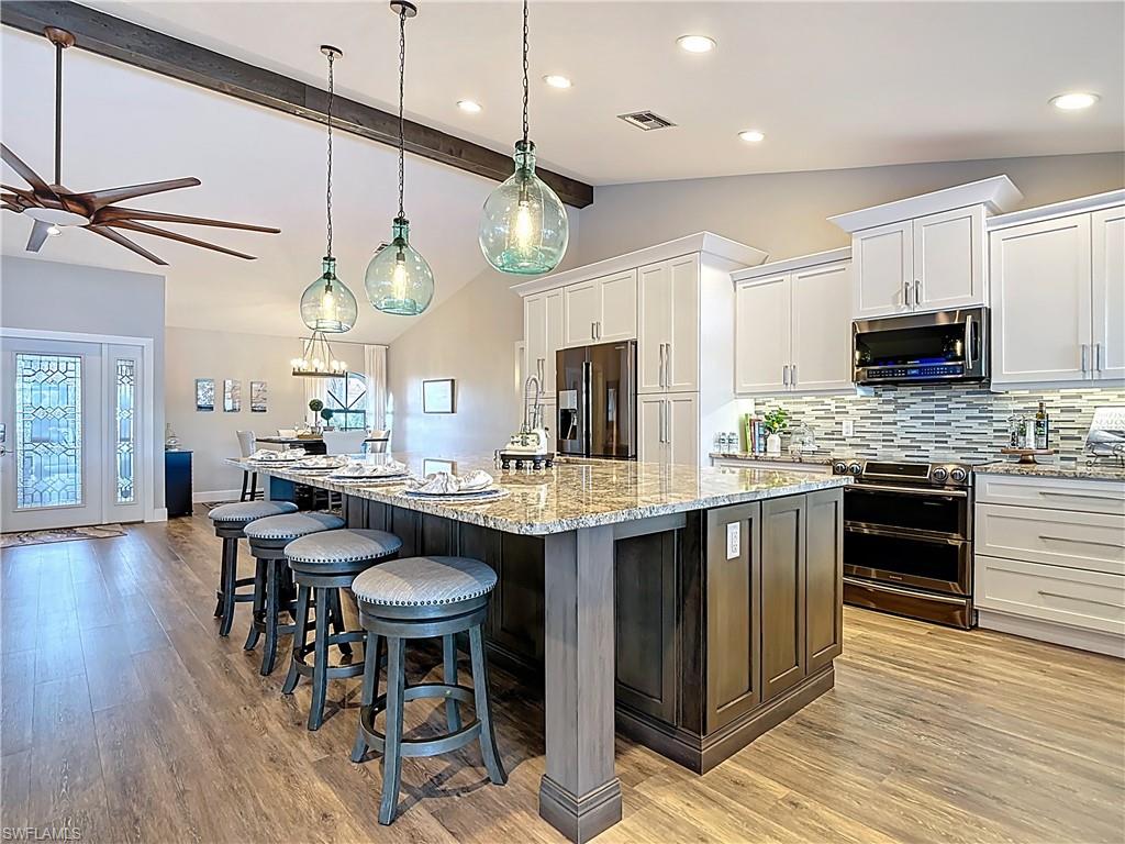 18013 Royal Tree PKWY