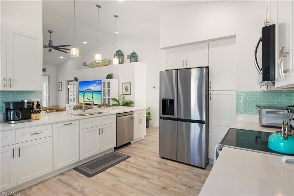 688 Wiggins Lake DR # 201