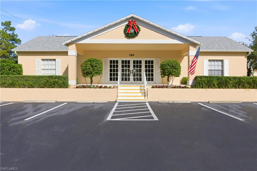 688 Wiggins Lake DR # 201