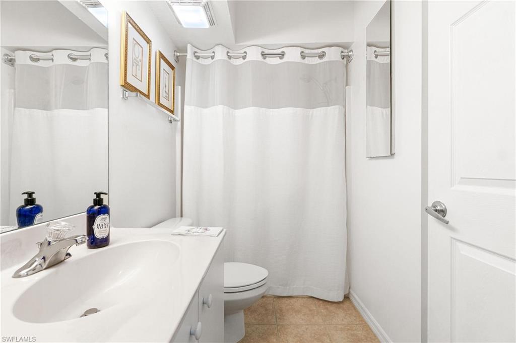 4945 Cougar CT S # 202 Unit: 4-202