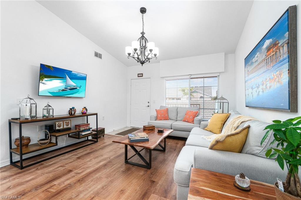 4945 Cougar CT S # 202 Unit: 4-202