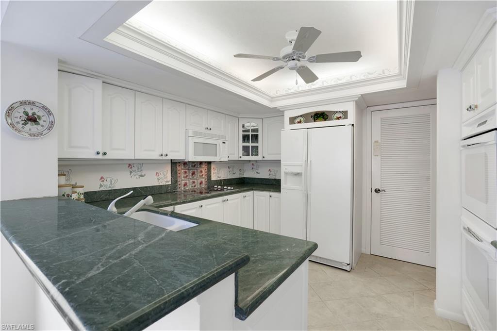 4401 Gulf Shore BLVD N # 1206