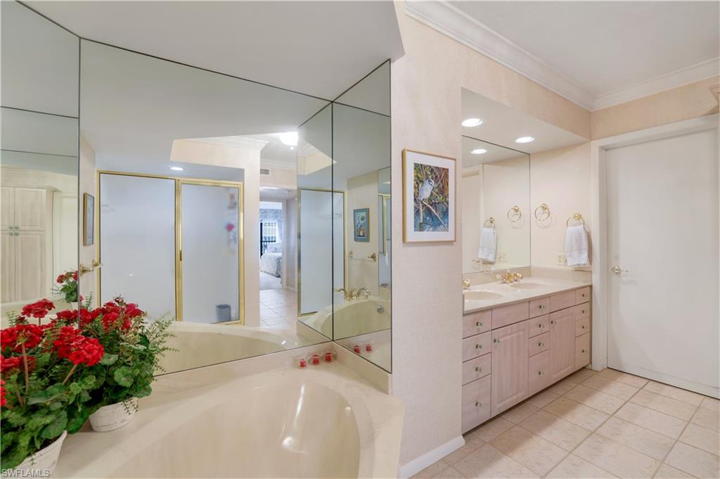 4401 Gulf Shore BLVD N # 1206