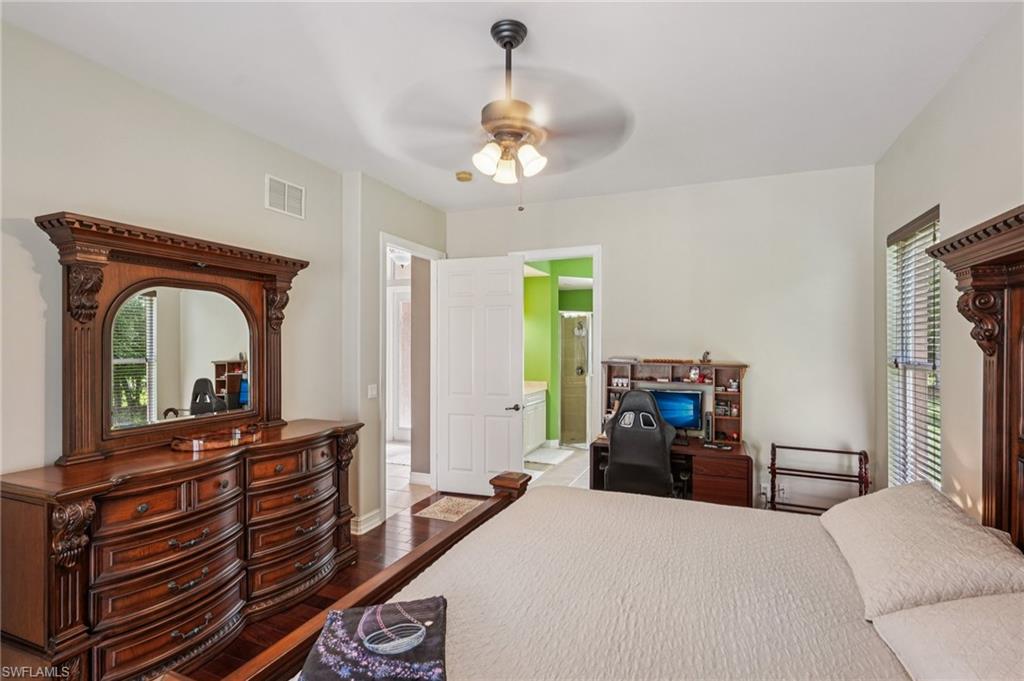 2621 Golden Gate BLVD W