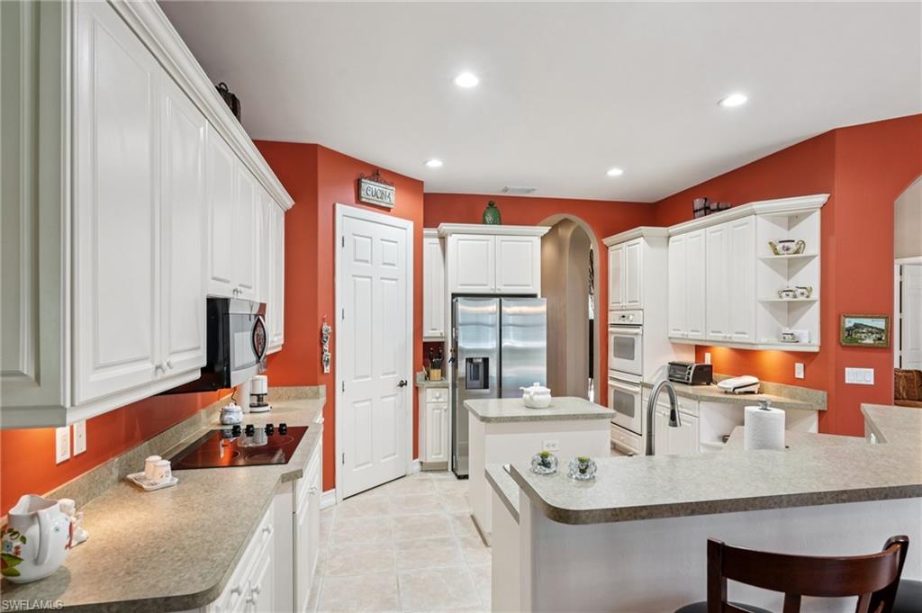 2621 Golden Gate BLVD W