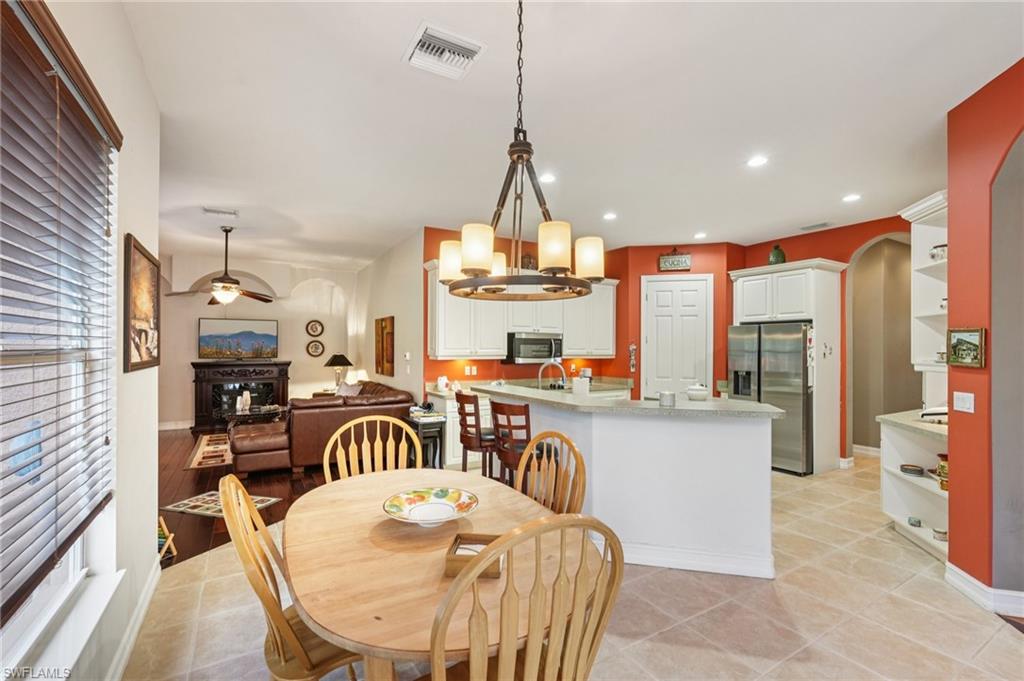 2621 Golden Gate BLVD W