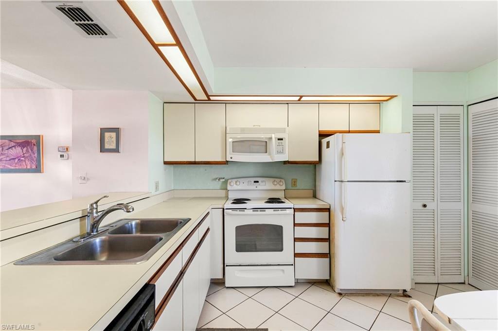 200 Stevens Landing DR # B303