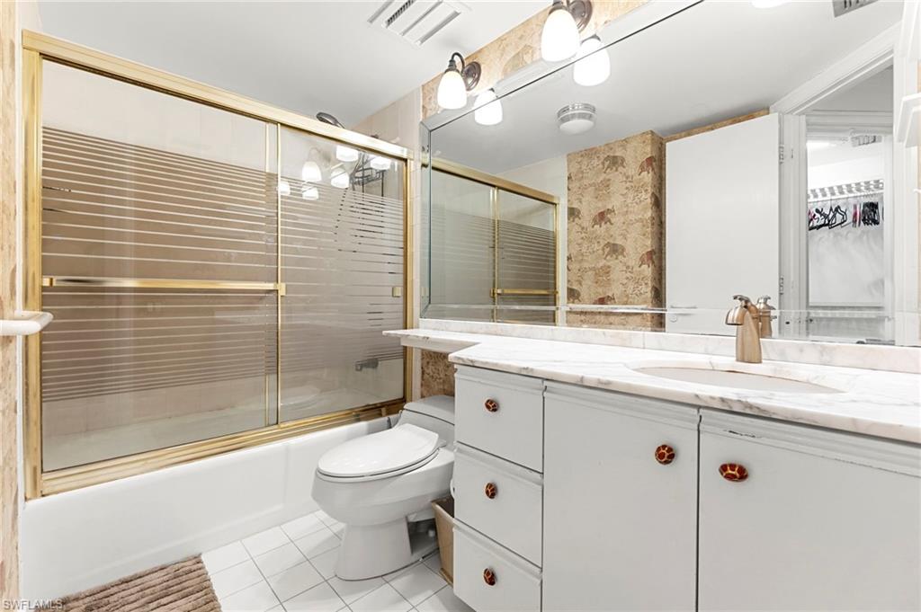 305 La Peninsula BLVD # 305