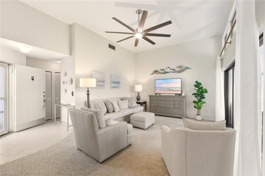 559 Beachwalk CIR # U202