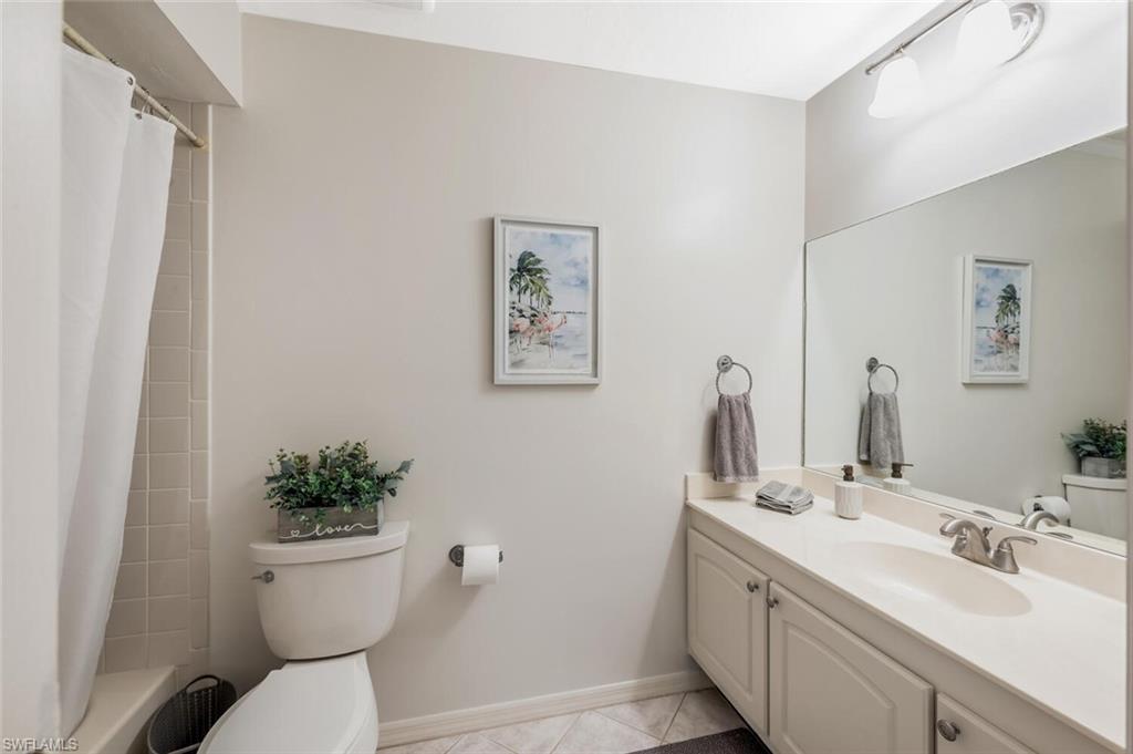 559 Beachwalk CIR # U202