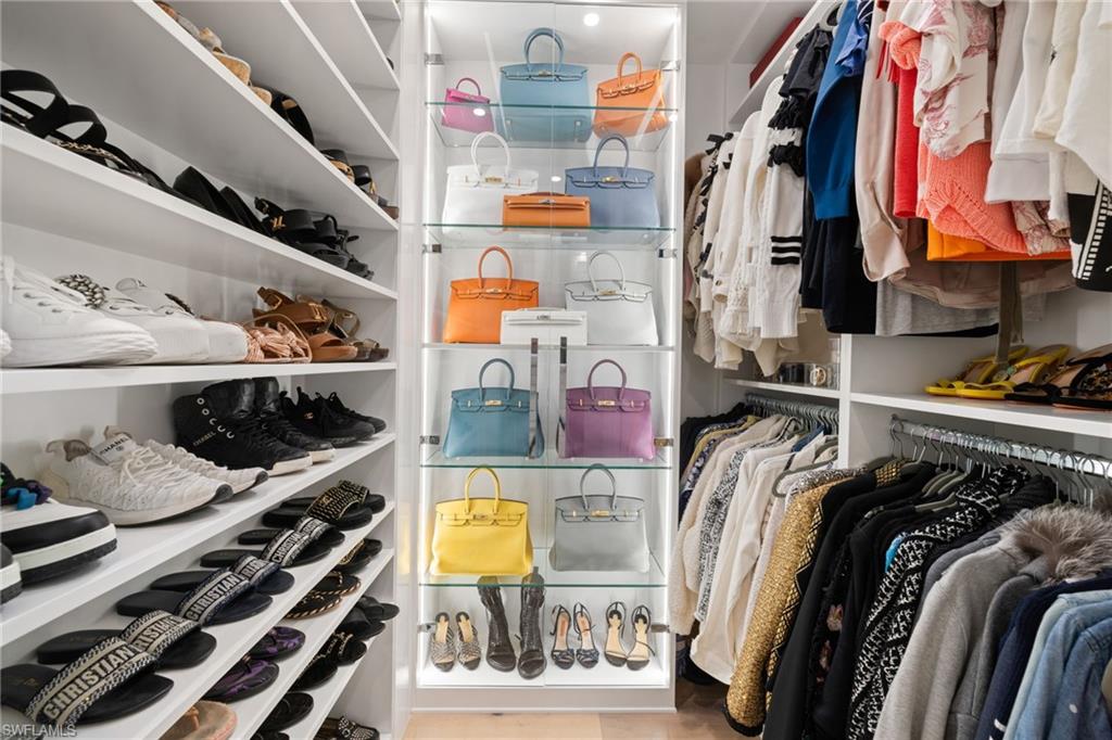 1130 3rd AVE S # 210