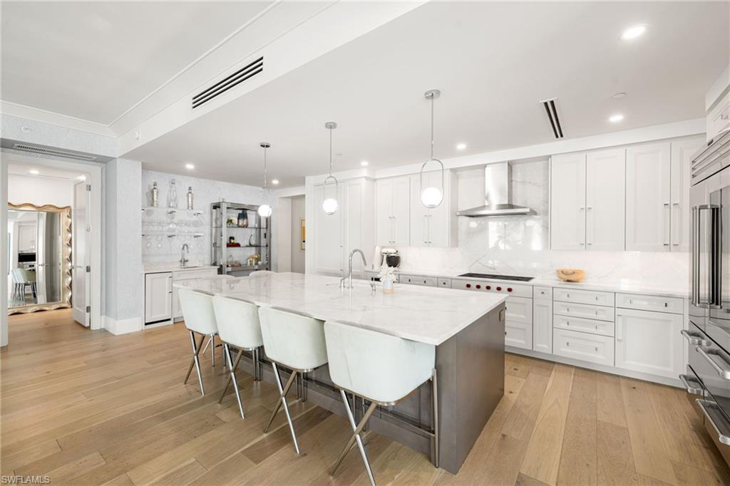 1130 3rd AVE S # 210