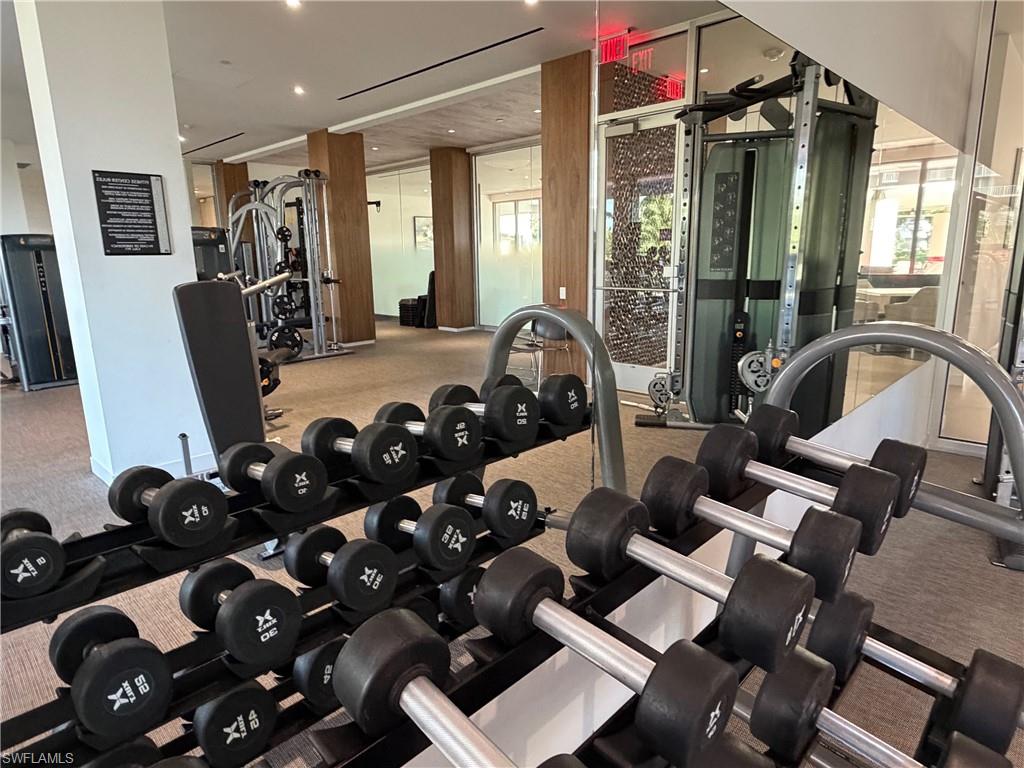 320 Seaview CT # 712 Unit: 2-712