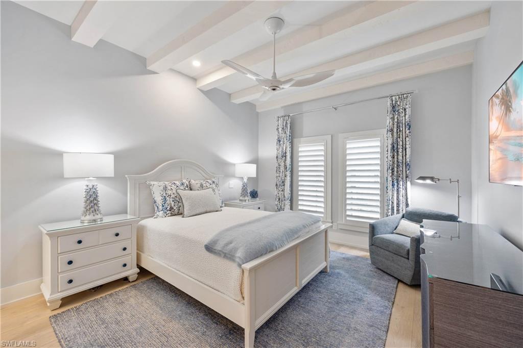 4000 Gulf Shore BLVD N # 500