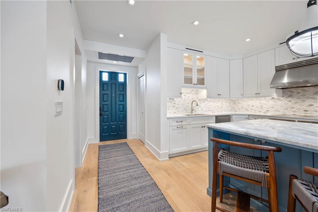 4000 Gulf Shore BLVD N # 500