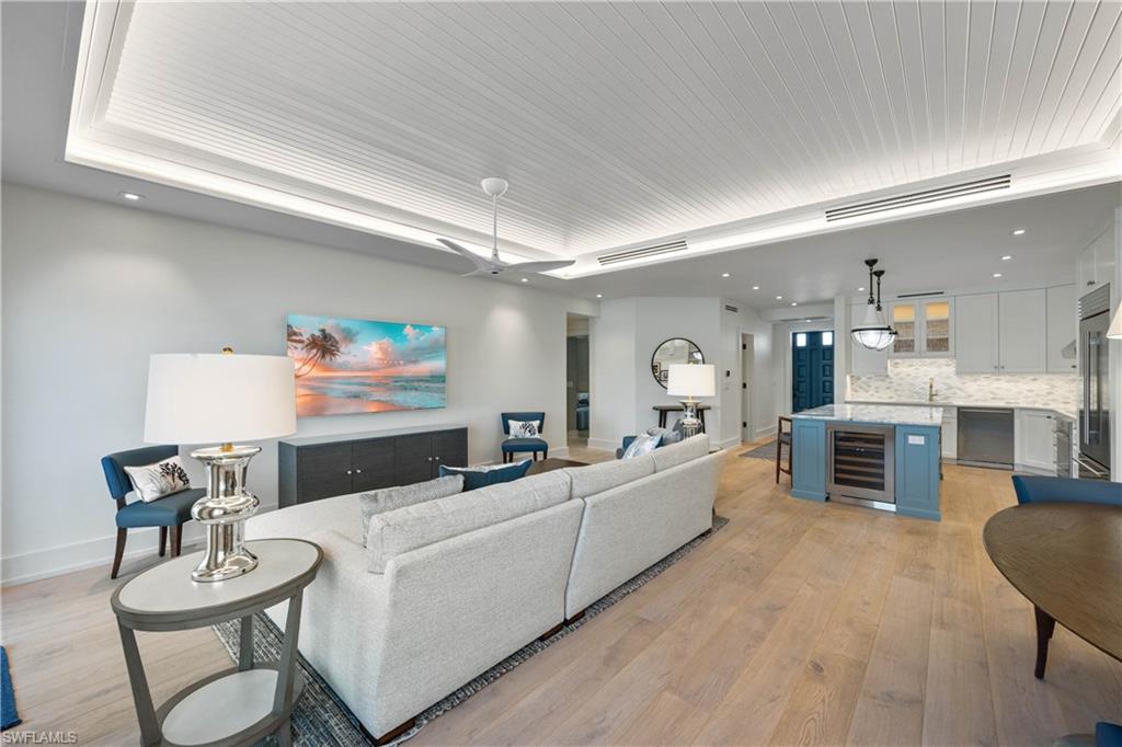 4000 Gulf Shore BLVD N # 500