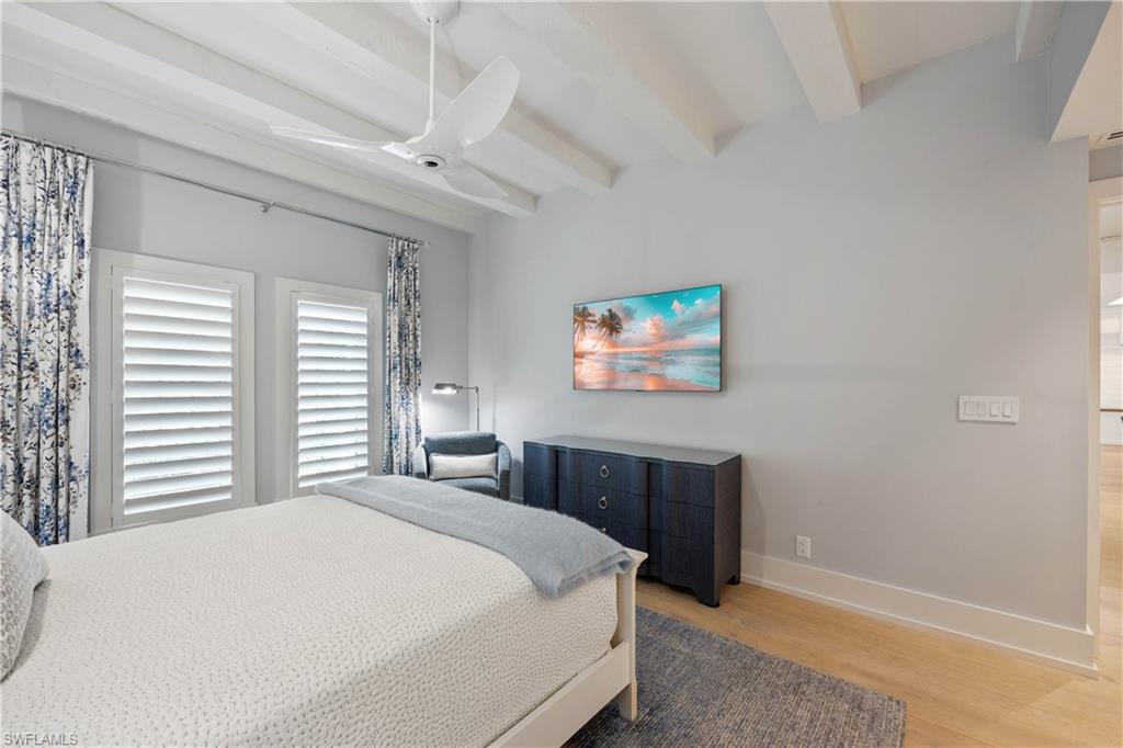 4000 Gulf Shore BLVD N # 500