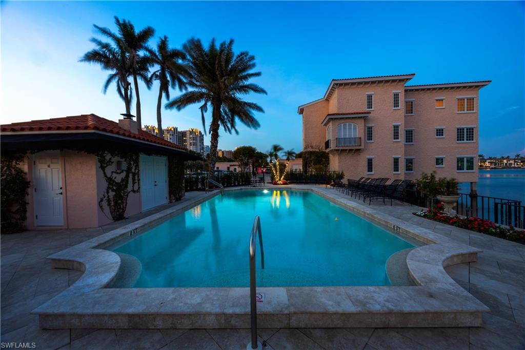 4000 Gulf Shore BLVD N # 500