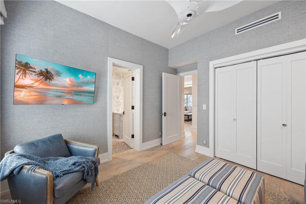 4000 Gulf Shore BLVD N # 500