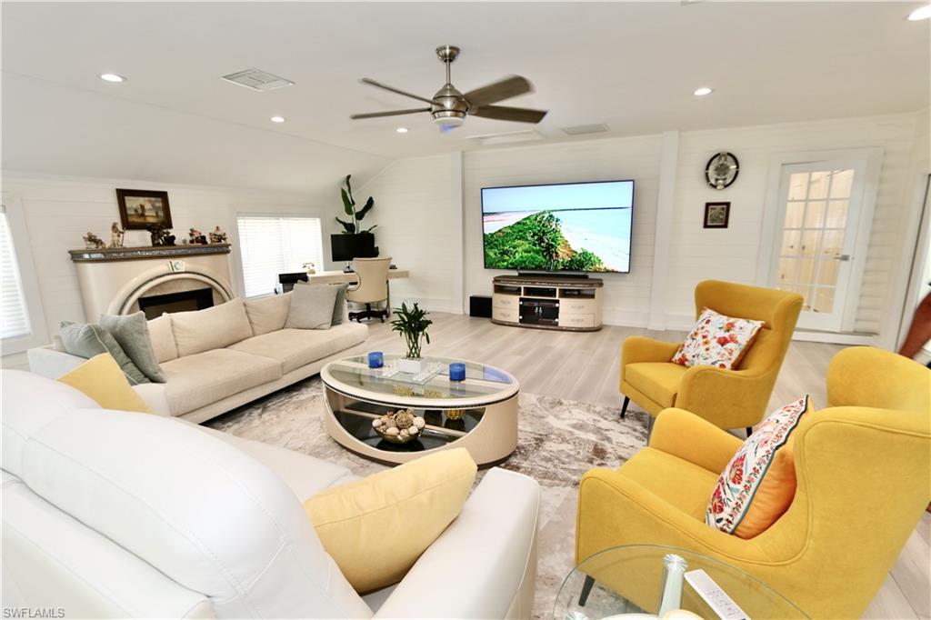 2061 Santa Barbara BLVD