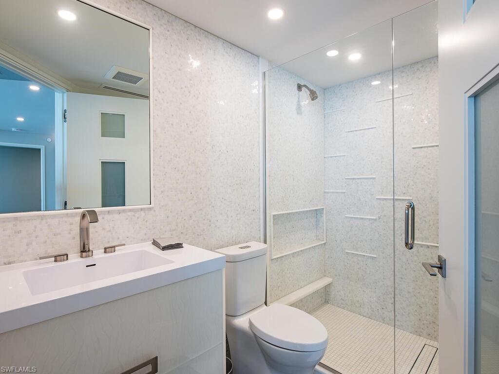 4651 Gulf Shore BLVD N # 1102