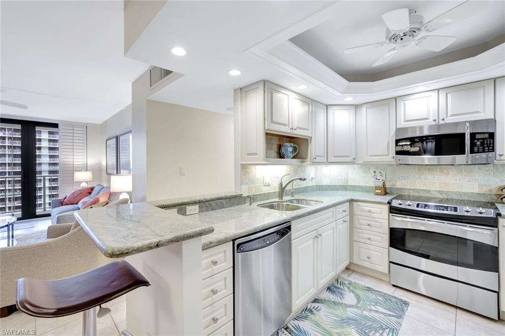 260 Seaview CT # 1210