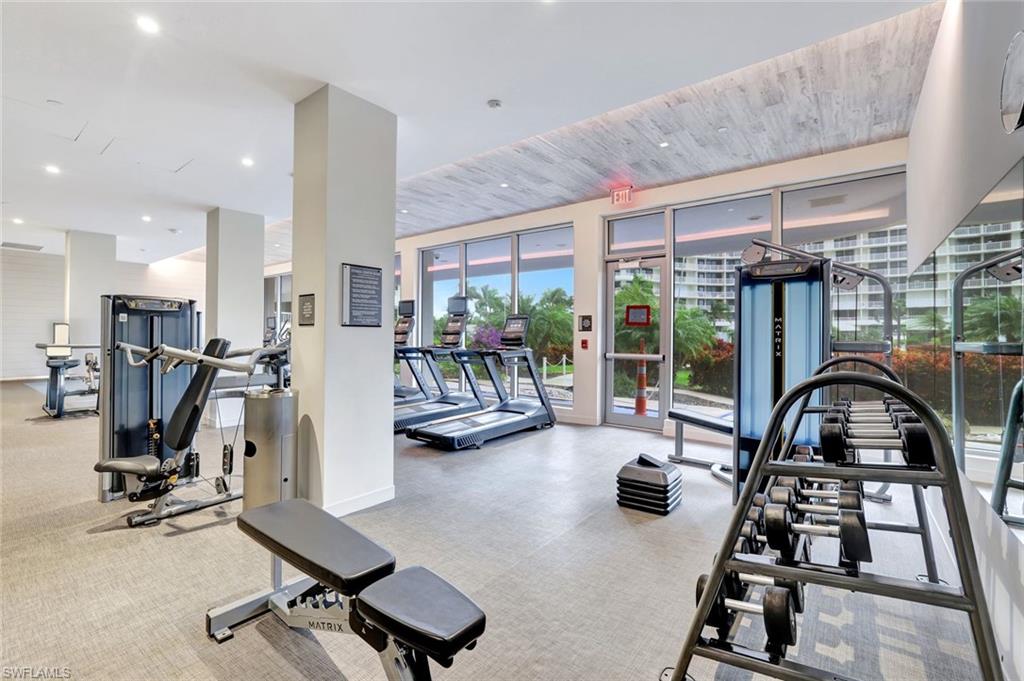 260 Seaview CT # 1210