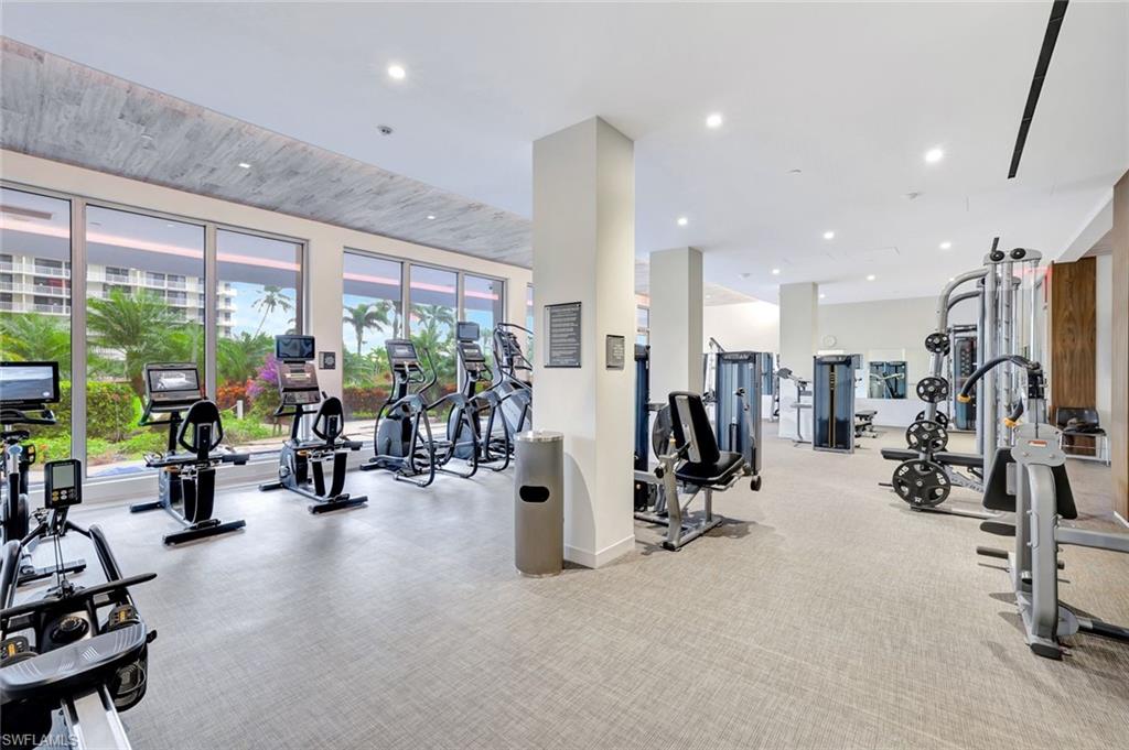 260 Seaview CT # 1210