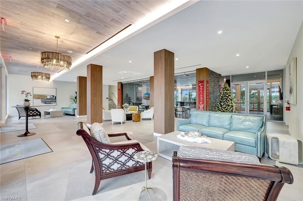 260 Seaview CT # 1210