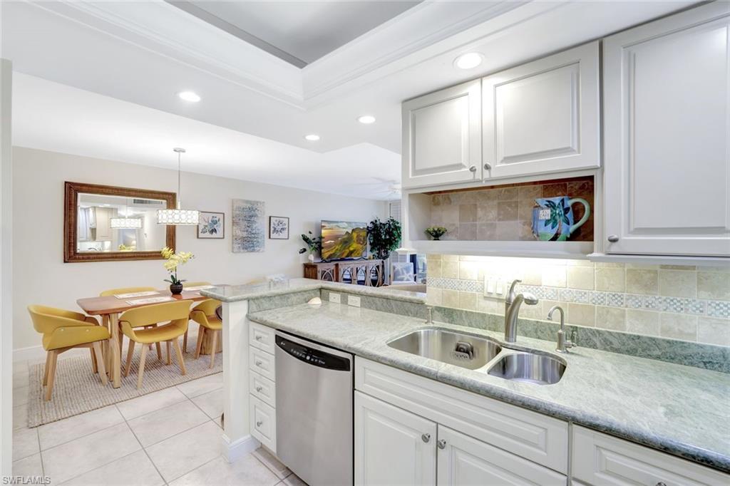 260 Seaview CT # 1210