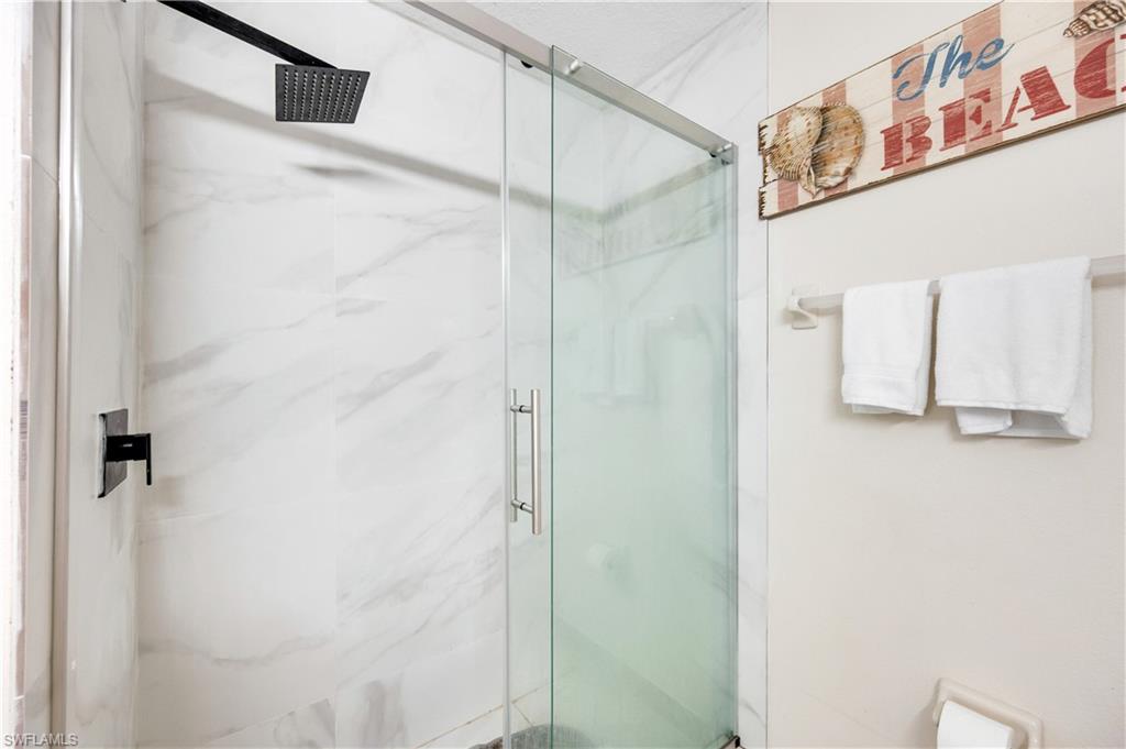 6625 Huntington Lakes CIR # 203