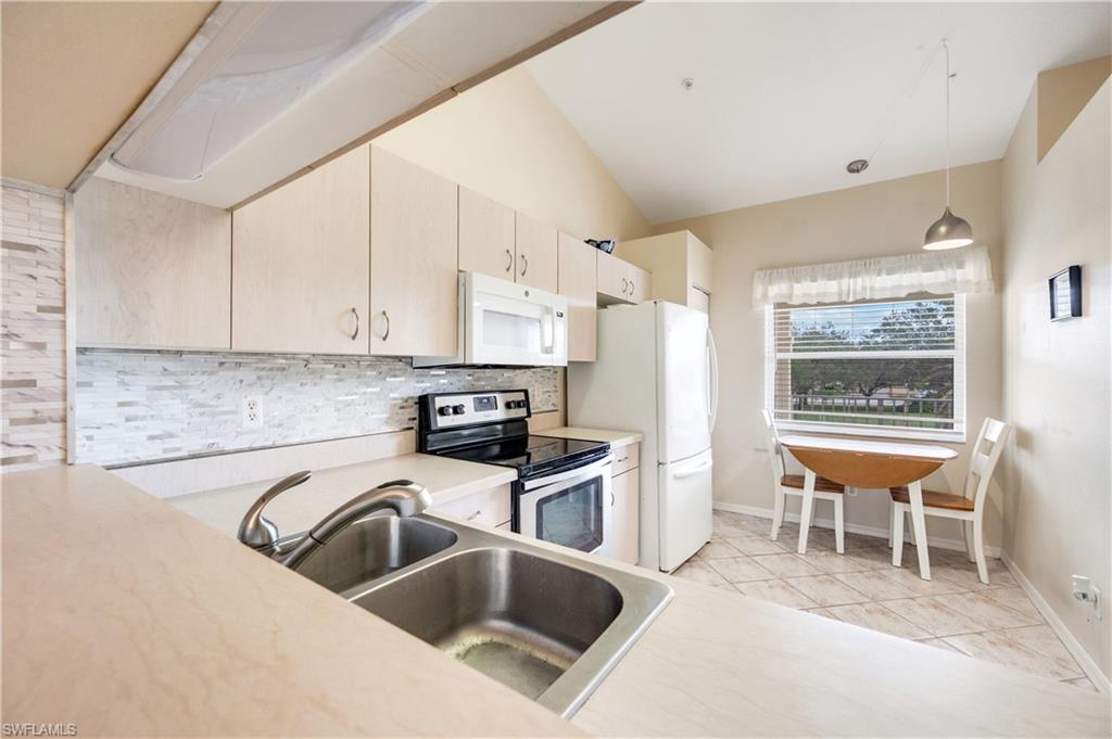 6625 Huntington Lakes CIR # 203