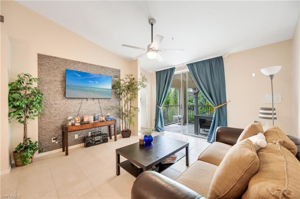 6625 Huntington Lakes CIR # 203