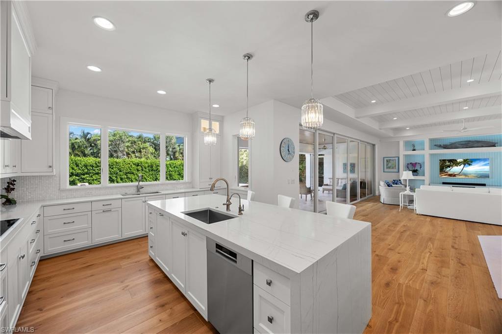 331 Spring Line DR