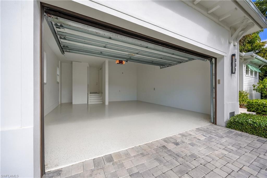 331 Spring Line DR